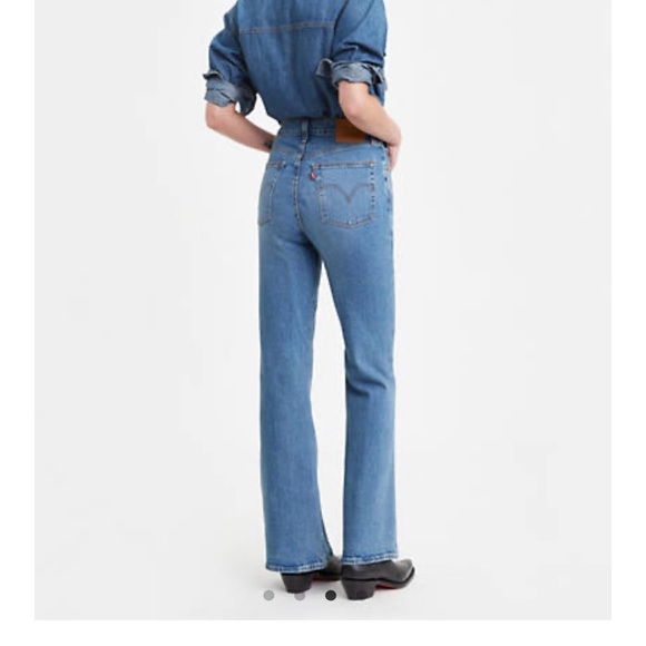 Levi’s Ribcage Flare jeans - NWT - Picture 5 of 7